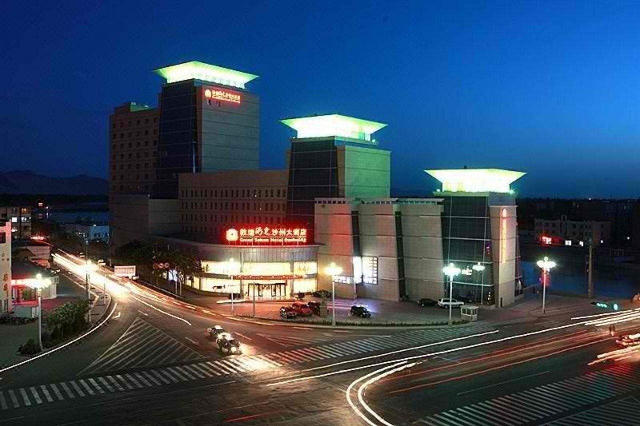 Grand Soluxe Hotel Dunhuang Exterior foto
